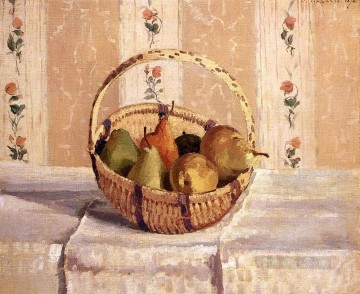 静物 Painting - 丸いかごに入ったリンゴと梨 1872年 カミーユ・ピサロ 印象派の静物画
